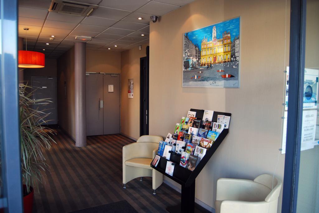 Aka Lodge Lyon Eurexpo Arena Stadium メイジュー エクステリア 写真